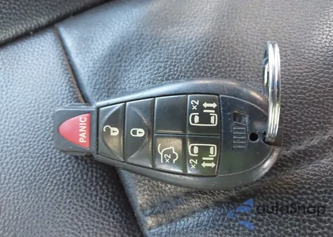 2015 Chrysler Town & Country Touring из США, поврежденный, VIN 2C4RC1BG4FR583864